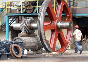 Produção industrial cresce 0,4% de julho para agosto