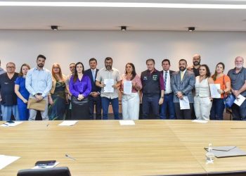 Após acordo firmado com governador Wilson Lima, médicos retomam imediatamente 100% dos serviços de saúde do estado