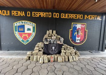PMAM apreende cerca de 320 quilos de drogas e prende quatro pessoas em Novo Airão