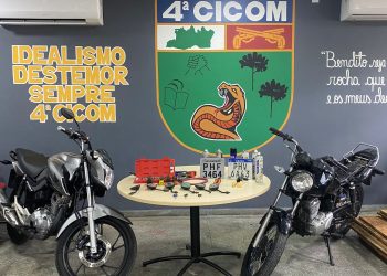 Homem é preso pela Polícia Militar do Amazonas em casa usada para desmanche de motocicletas