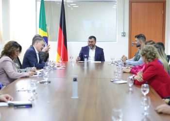 Em reunião com parlamentares alemães, Wilson Lima destaca importância do apoio de países mais ricos para preservação da Amazônia