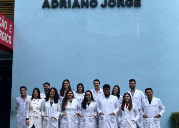 Saúde do Amazonas capacita e forma 16 médicos especialistas em diferentes áreas