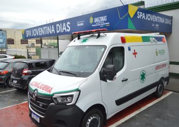 Saúde do Amazonas entrega ambulância e cadeira odontológica no SPA Joventina Dias