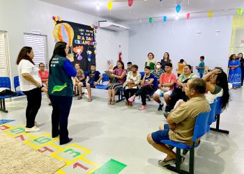 SES-AM realiza roda de conversa sobre seletividade alimentar em crianças autistas no Caic Alberto Carreira