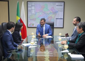 Wilson Lima apresenta mercado de carbono e iniciativas sustentáveis do Amazonas à embaixadora polonesa no Brasil