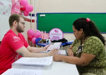 Seas leva atendimento do Crédito Rosa para mulheres do bairro Petrópolis durante Governo Presente