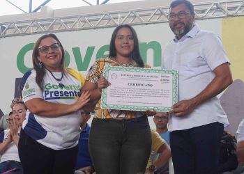 Governo Presente leva mais de 7,3 mil atendimentos à população da zona leste de Manaus