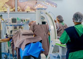 Em cinco meses, o Governo do Amazonas já atendeu mais de 700 pacientes com cirurgias ortopédicas, nos fins de semana
