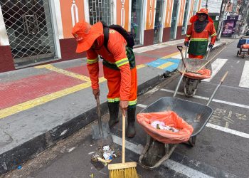 Prefeitura de Manaus intensifica manutenção e limpeza no Centro da cidade