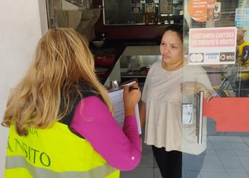Prefeitura ouve moradores sobre mudança de circulação de via importante do bairro Redenção