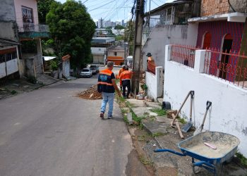 Prefeitura de Manaus realiza obra de drenagem na rua São Domingos, no bairro São Jorge