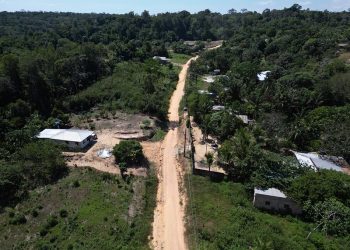 Prefeitura de Manaus inicia novas frentes de obras para pavimentação de ramais na zona rural e beneficia famílias produtoras