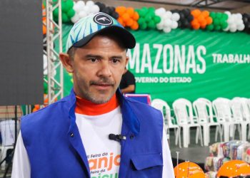 Motociclista Legal: Detran-AM contempla 100 mototaxistas de Rio Preto da Eva com kits de segurança