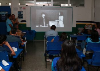 Escola da Prefeitura de Manaus incentiva produção de curtas-metragens com projeto pedagógico