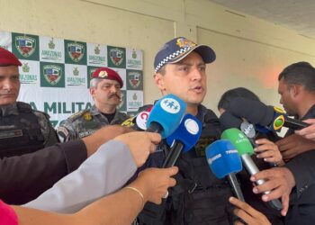 Polícia Militar do Amazonas apreende meia tonelada de cocaína em área de mata no município de Maués