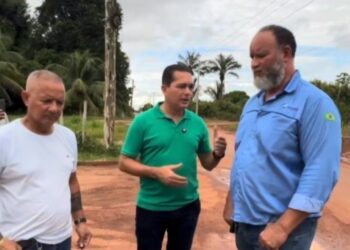 Donmarques Mendonça acompanha visita Técnica do Engenheiro encarregado da ETAN para realização de reparos nas ruas da Vila do Engenho, em Itacoatiara
