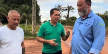 Donmarques Mendonça acompanha visita Técnica do Engenheiro encarregado da ETAN para realização de reparos nas ruas da Vila do Engenho, em Itacoatiara