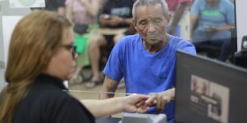 SSP-AM reforça atendimento prioritário para idosos e PcDs na emissão da Carteira de Identidade Nacional