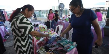 UGPE promove a 12ª edição especial de Dia das Mães do Bazar das Mulheres Empreendedoras do Prosamin+, no Parque Rio Negro