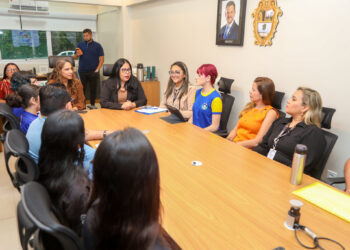 Estudantes da Prefeitura de Manaus apresentam conquistas na ação ‘Grêmio no Gabinete’