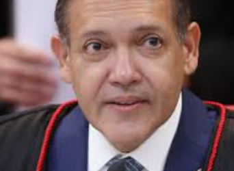 Nunes Marques manda TSE analisar desinformação no canal “Exército do Lula”